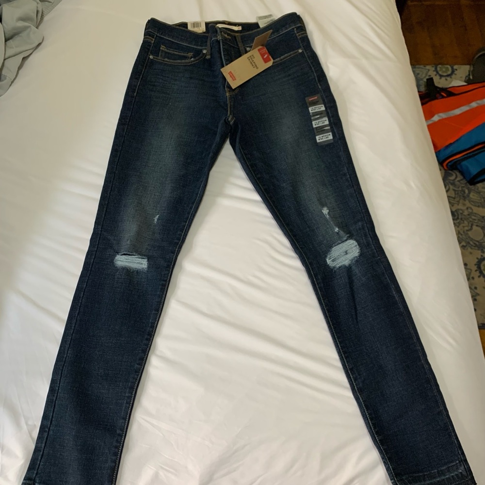 Levi’s 311 SHAPING SKINNY WOMEN'S JEANS NWT